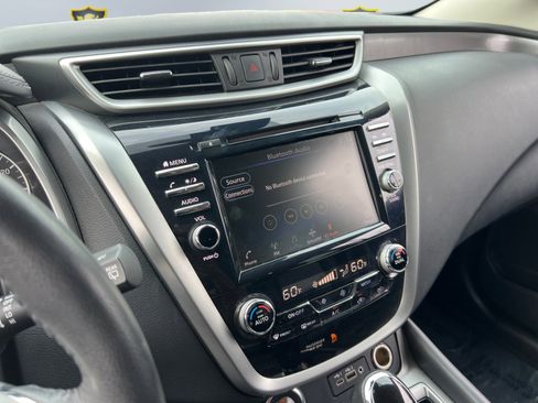 Used 2023 Nissan Murano SV image 14