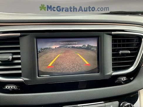 Used 2023 Chrysler Voyager LX FWD image 14