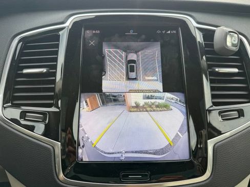 Certified 2024 Volvo XC90 B6 Plus w/ Protection Package Premier AWD/4WD image 17