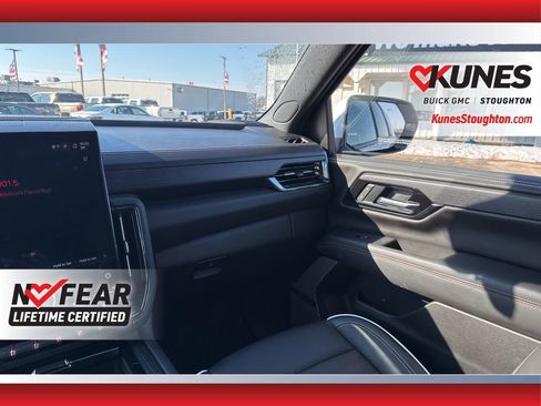 Used 2025 GMC Yukon XL AT4 Ultimate image 41