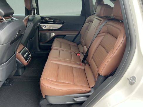 New 2026 Lincoln Nautilus Reserve image 20