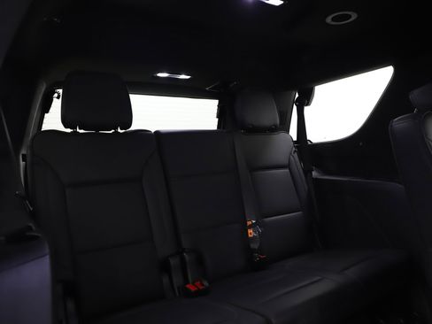 Used 2025 GMC Yukon Denali image 12