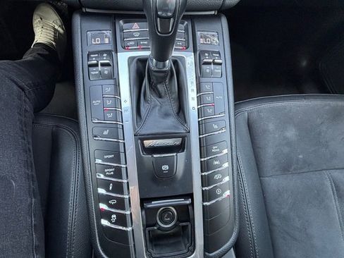 Used 2018 Porsche Macan Sport Edition image 43