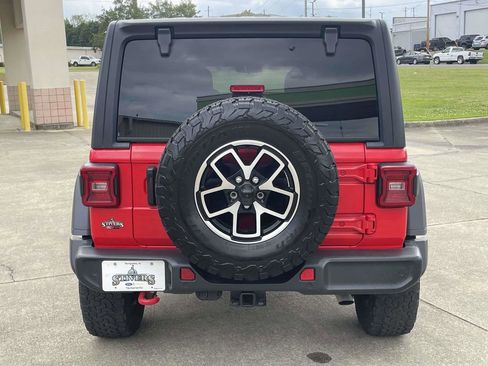 Used 2024 Jeep Wrangler Unlimited Rubicon w/ Safety Group image 4