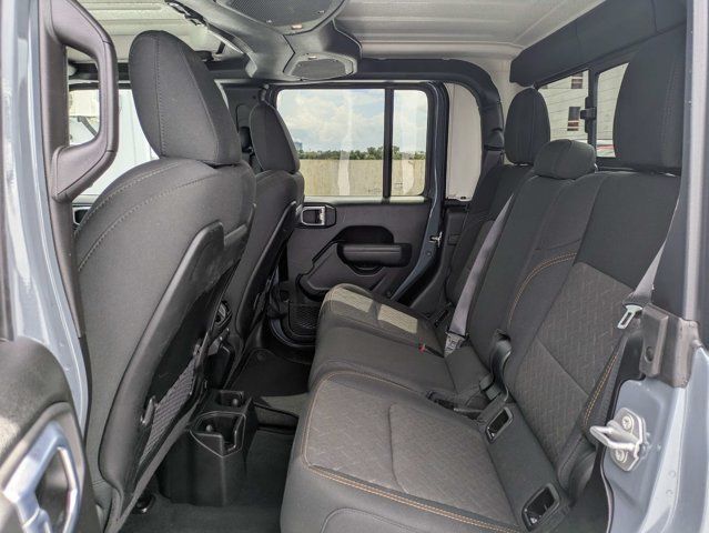 Certified 2026 Jeep Gladiator Mojave AWD/4WD image 13