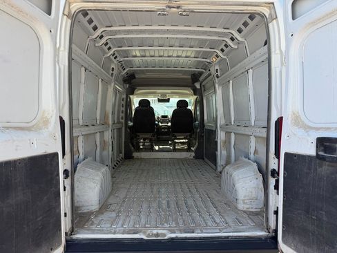 Used 2023 RAM ProMaster 2500 FWD image 5