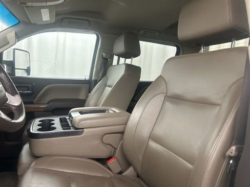 Used 2019 GMC Sierra 2500 SLT w/ Duramax Plus Package image 8