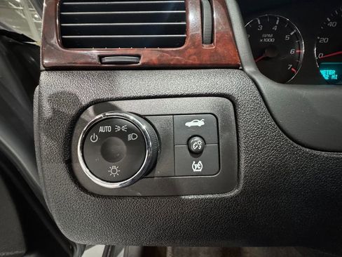 Used 2009 Chevrolet Impala LT image 20