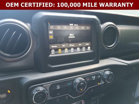 Used 2023 Jeep Gladiator Sport AWD/4WD image 32