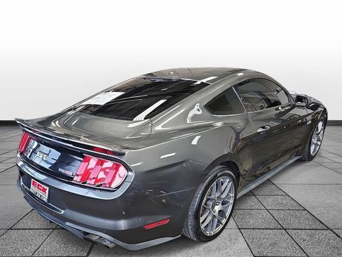 Used 2018 Ford Mustang GT Premium image 5