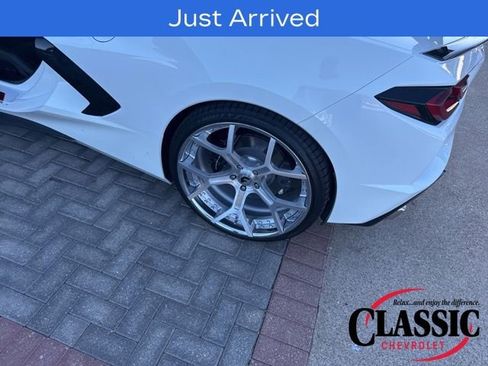 Used 2020 Chevrolet Corvette Stingray Coupe w/ Chrome Exterior Badge Package image 9