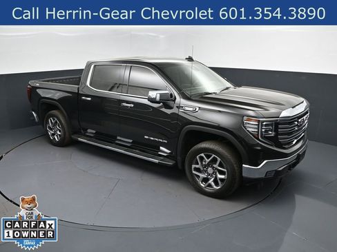 Used 2023 GMC Sierra 1500 SLT w/ SLT Premium Package AWD/4WD image 40
