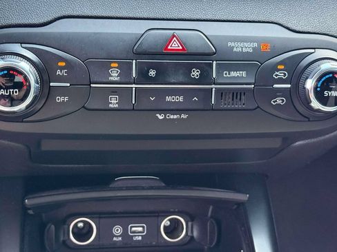 Used 2018 Kia Sorento FWD image 20