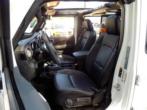 Certified 2023 Jeep Wrangler Unlimited Sahara image 20