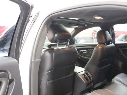Used 2013 Ford Taurus SHO image 39