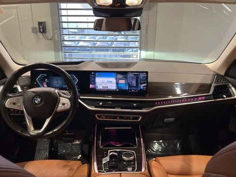 Used 2023 BMW X7 xDrive40i image 40