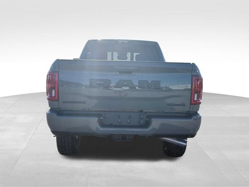 New 2026 RAM 2500 Laramie AWD/4WD image 28