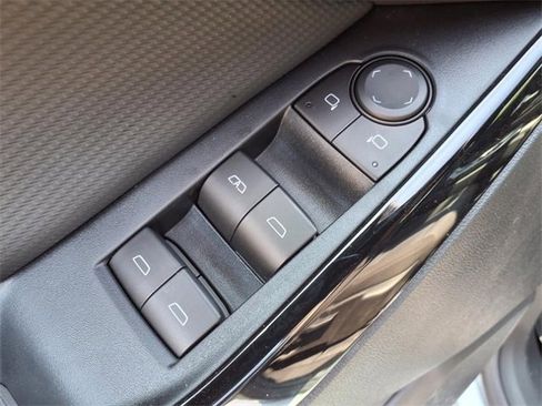 New 2026 Chevrolet Equinox LT w/ LPO, Floor Liner Package image 11