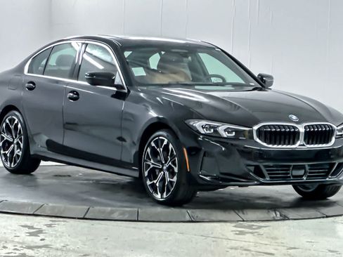 Used 2026 BMW 330i Sedan w/ Premium Package RWD image 9