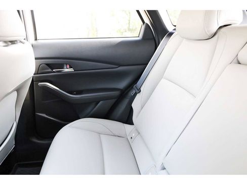 Used 2024 MAZDA CX-30 AWD 2.5 S w/ Preferred Package image 9