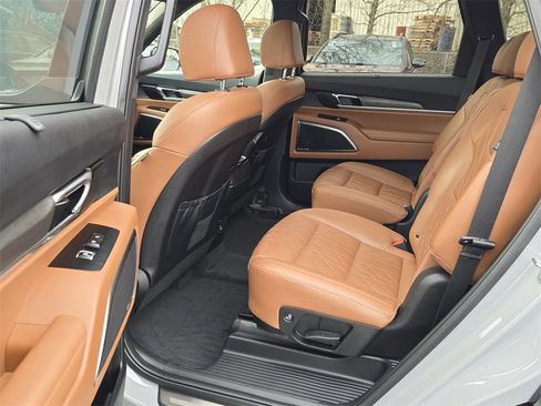 Certified 2025 Kia Telluride SX Prestige X-Pro image 10