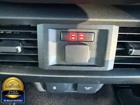 Used 2021 Ford F150 Lariat w/ Equipment Group 502A High image 17