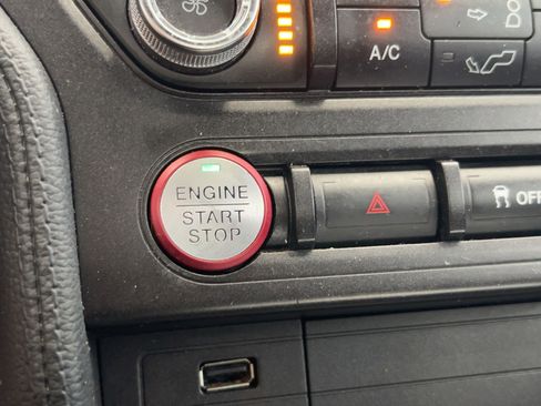 Used 2019 Ford Mustang Coupe image 24