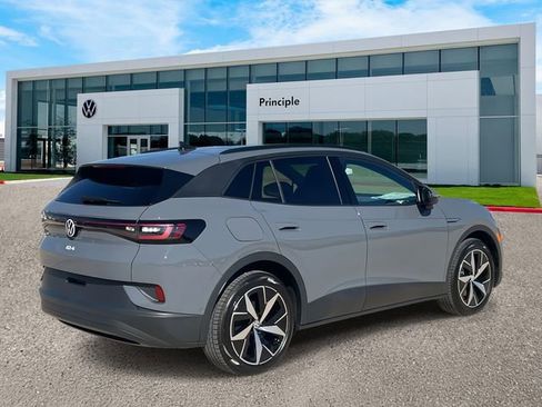 New 2025 Volkswagen ID.4 Pro S image 3