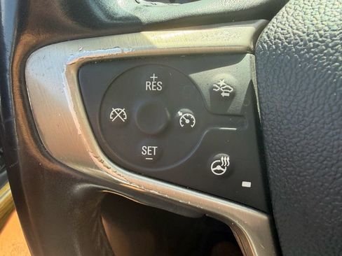 Used 2018 GMC Acadia Denali w/ Technology Package AWD/4WD image 28