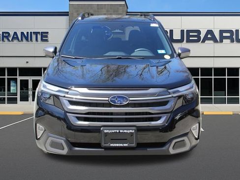 Certified 2025 Subaru Forester Limited AWD/4WD image 5