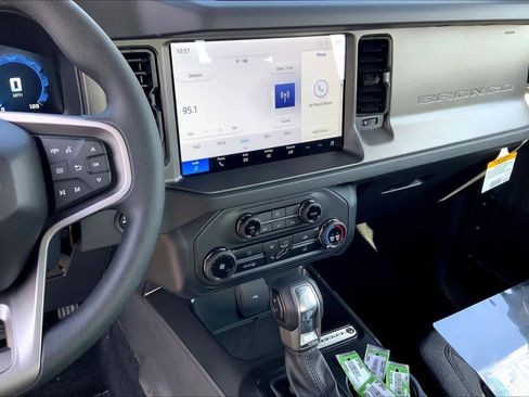 New 2025 Ford Bronco 2-Door image 12