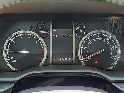 Used 2024 Toyota 4Runner TRD Off-Road Premium w/ Moonroof Package AWD/4WD image 26