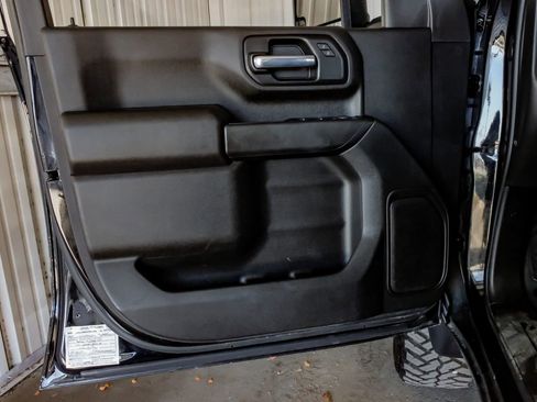 Used 2024 Chevrolet Silverado 2500 W/T image 43