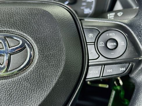 Used 2023 Toyota Corolla LE FWD image 13