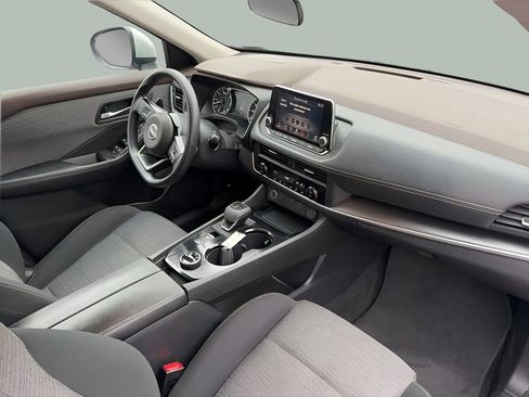 Used 2023 Nissan Rogue SV image 14