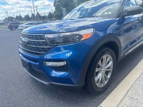 Used 2021 Ford Explorer XLT w/ Equipment Group 202A AWD/4WD image 35