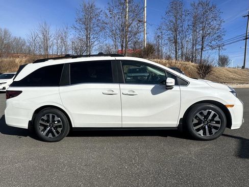 New 2026 Honda Odyssey EX-L image 6