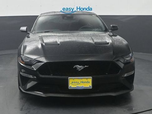 Used 2022 Ford Mustang GT RWD image 2