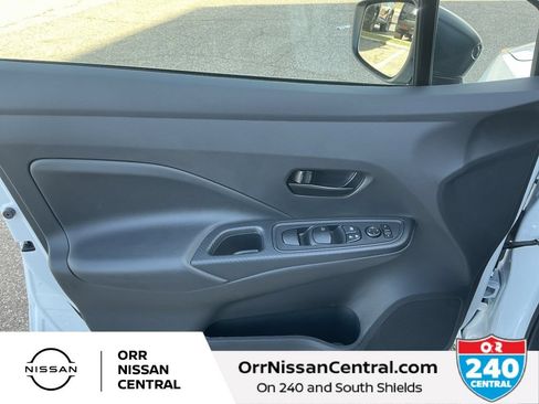Used 2025 Nissan Versa S w/ Trunk Package FWD image 16