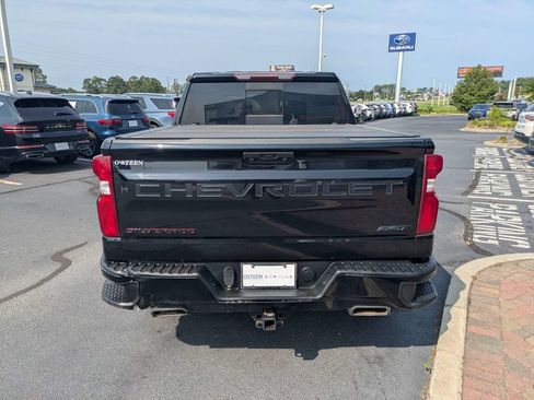 Used 2022 Chevrolet Silverado 1500 RST w/ Redline Edition AWD/4WD image 6