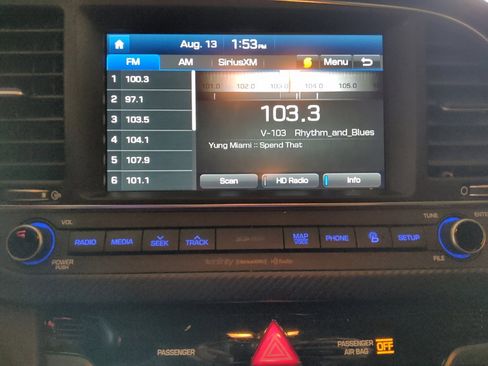 Used 2018 Hyundai Elantra Sport w/ Sport Premium Package 03 FWD image 25