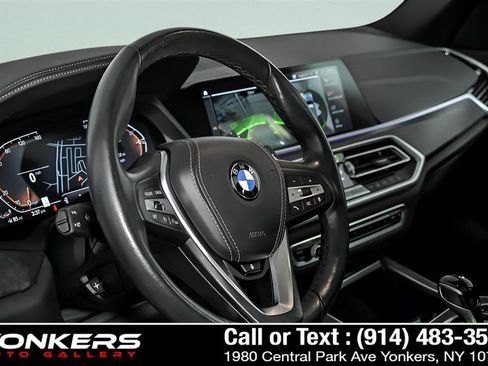 Used 2022 BMW X5 xDrive40i w/ Premium Package AWD/4WD image 18