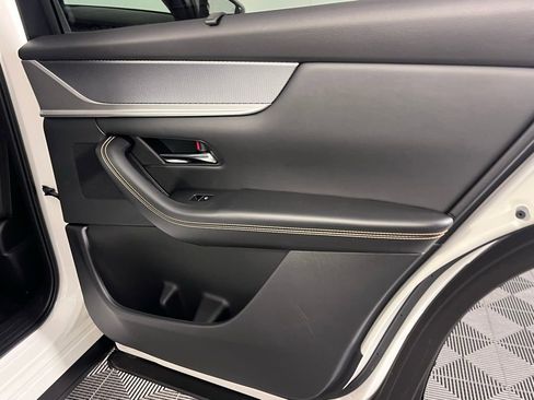 Used 2025 MAZDA CX-90 Plug-In Hybrid w/Premium Sport image 32