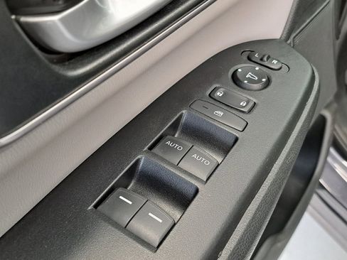 Used 2018 Honda CR-V EX-L image 21