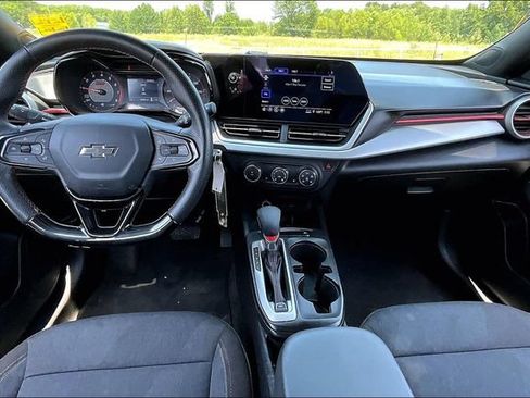 Used 2024 Chevrolet Trax RS w/ Driver Confidence Package FWD image 7
