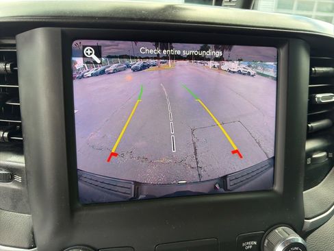 Used 2021 RAM 1500 Big Horn AWD/4WD image 7
