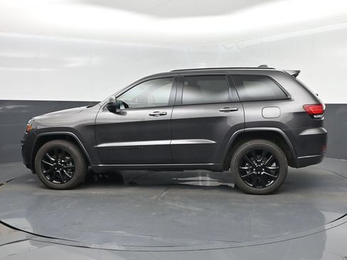 Used 2021 Jeep Grand Cherokee Laredo X AWD/4WD image 10