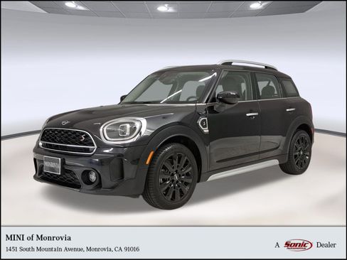 Used 2024 MINI Cooper Countryman S FWD image 1