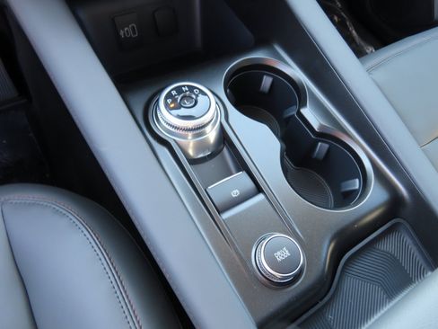 New 2026 Ford Explorer Active image 13