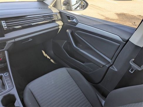 Used 2025 Volkswagen Jetta S image 17